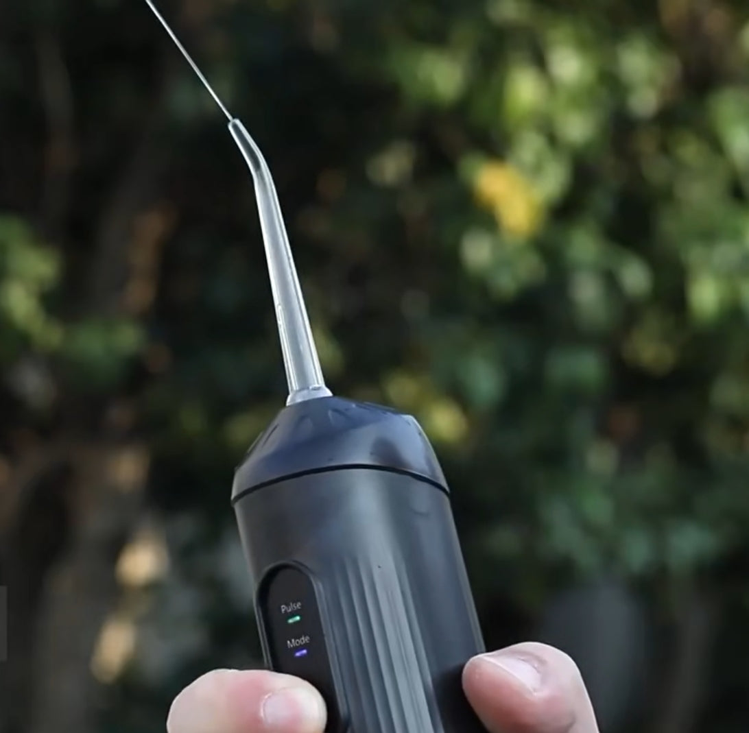 Jet Dentaire Rechargeable pour un Sourire Éclatant + E-book exclusif offert